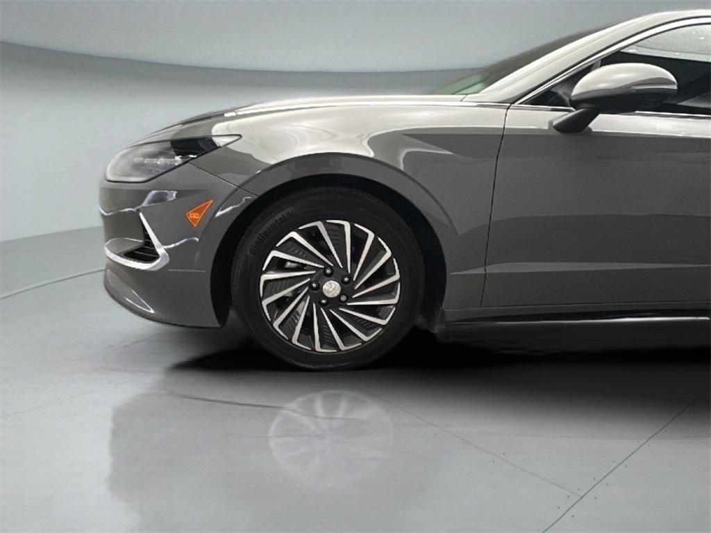 used 2021 Hyundai Sonata Hybrid car, priced at $19,900