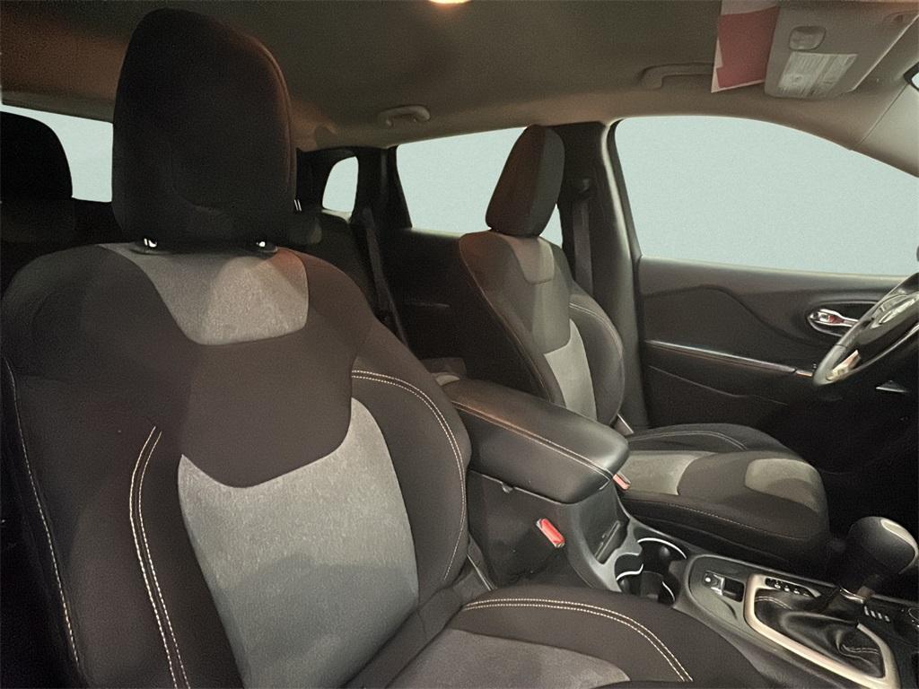 used 2014 Jeep Cherokee car, priced at $13,250