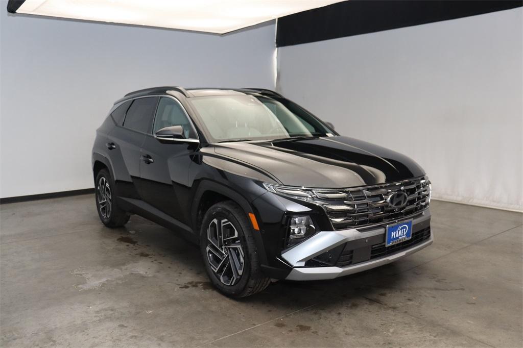new 2025 Hyundai TUCSON Hybrid car, priced at $40,690