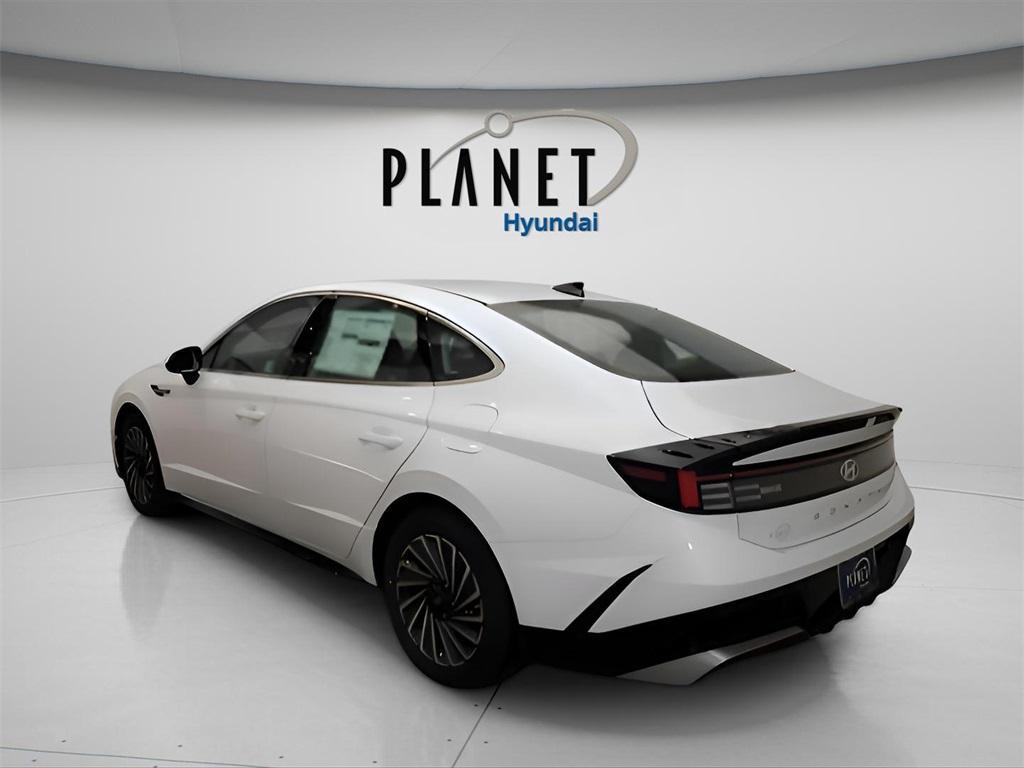 new 2025 Hyundai Sonata Hybrid car, priced at $30,668