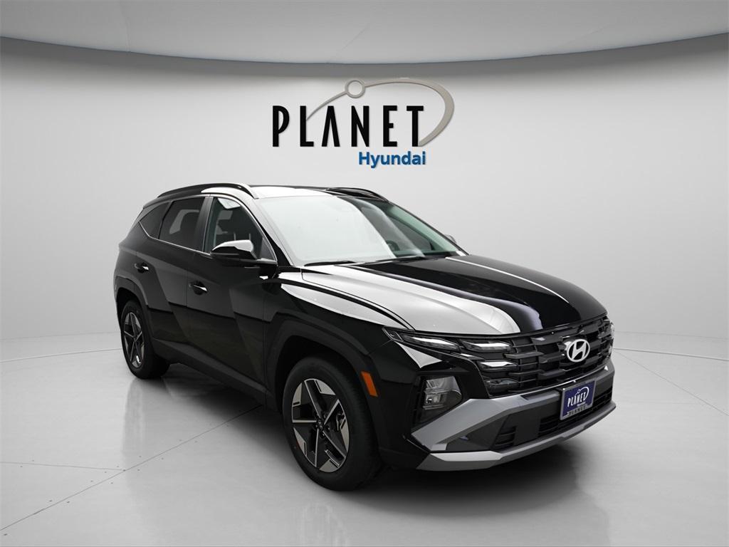 new 2025 Hyundai TUCSON Hybrid car, priced at $34,066