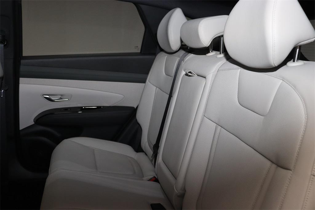 new 2025 Hyundai TUCSON Hybrid car, priced at $40,690