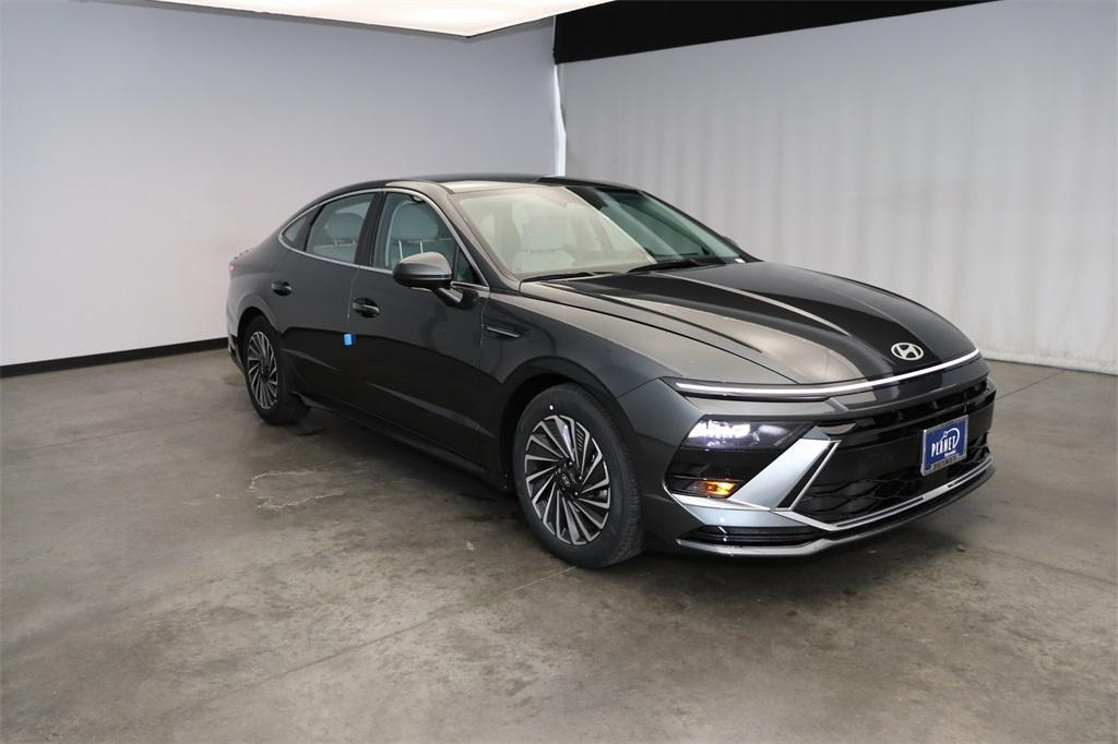 new 2024 Hyundai Sonata Hybrid car, priced at $30,333