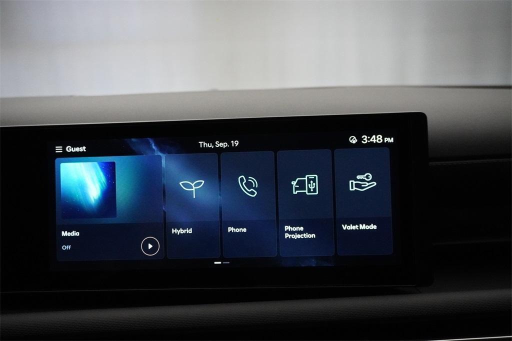new 2025 Hyundai TUCSON Hybrid car, priced at $33,654