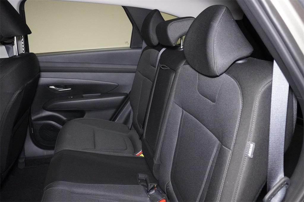 new 2025 Hyundai TUCSON Hybrid car, priced at $33,654