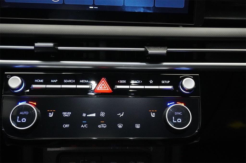 new 2025 Hyundai TUCSON Hybrid car, priced at $33,654