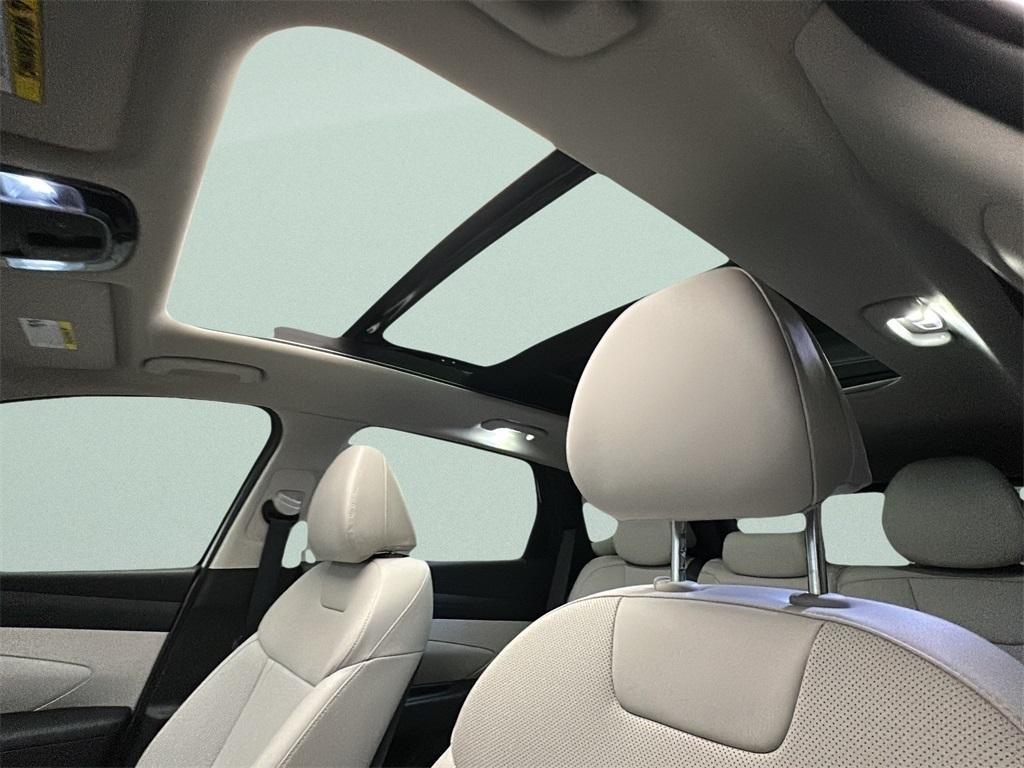 used 2025 Hyundai TUCSON Hybrid car, priced at $34,750