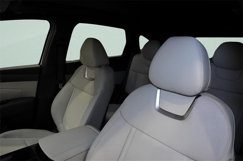 new 2025 Hyundai Tucson car, priced at $39,533