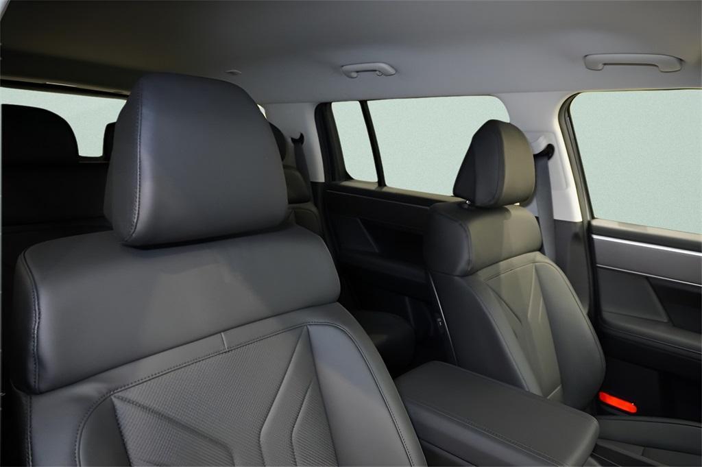 new 2025 Hyundai SANTA FE HEV car, priced at $37,518