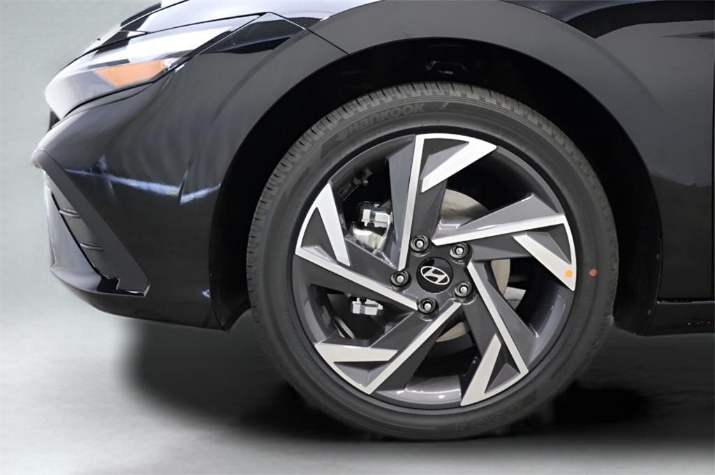 new 2025 Hyundai ELANTRA HEV car, priced at $23,816