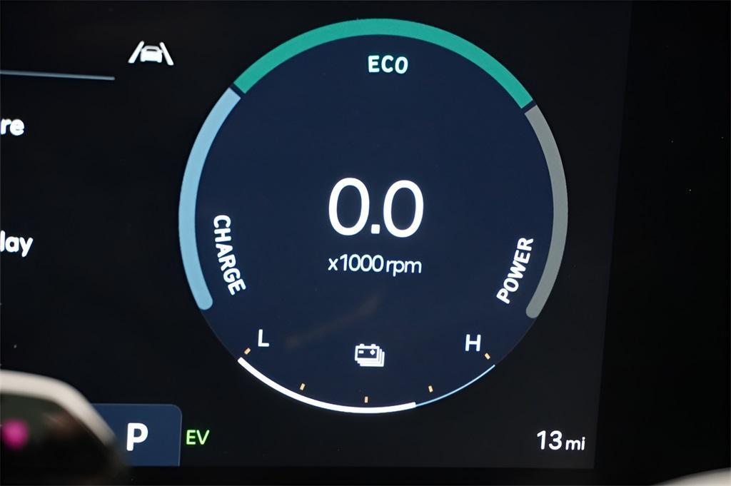 new 2025 Hyundai TUCSON Hybrid car, priced at $34,553