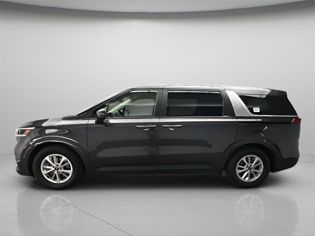 used 2023 Kia Carnival car, priced at $29,150