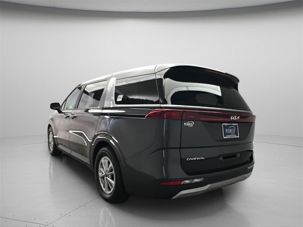 used 2023 Kia Carnival car, priced at $29,150