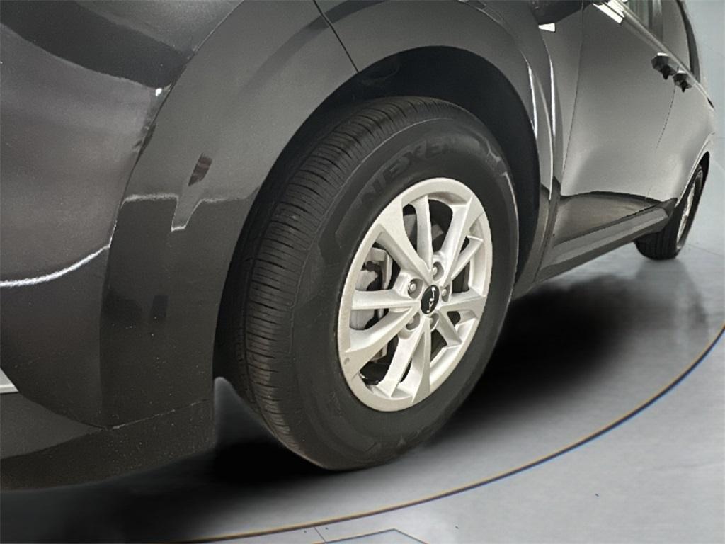 used 2023 Kia Carnival car, priced at $29,150