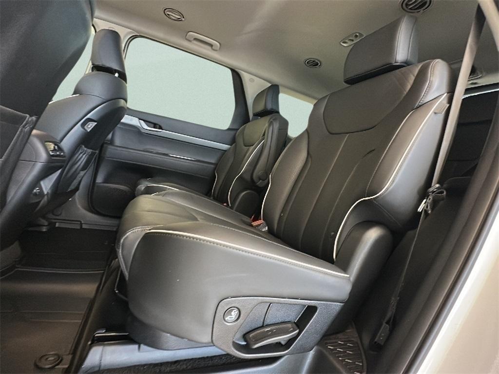 used 2025 Hyundai Palisade car, priced at $51,000