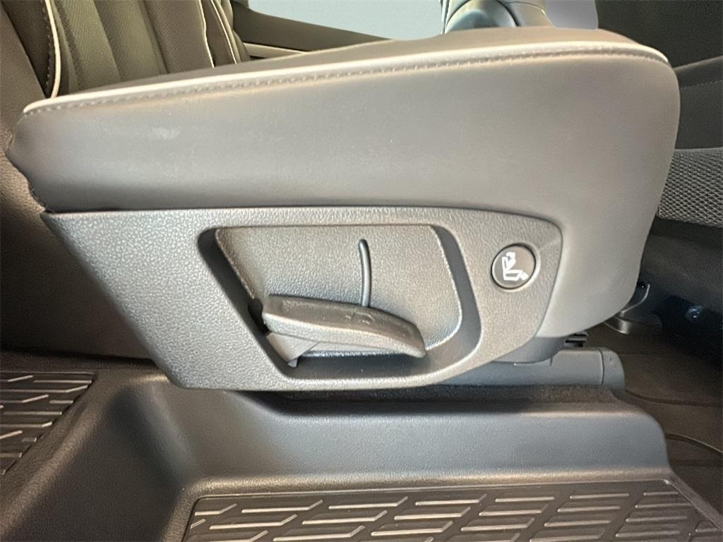 used 2025 Hyundai Palisade car, priced at $51,000