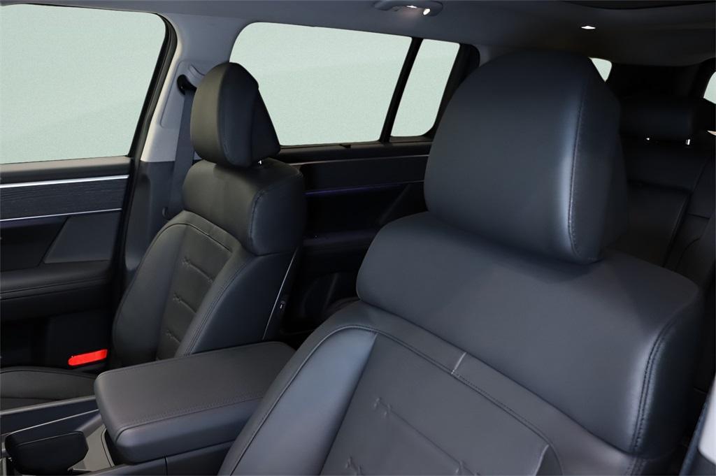 new 2025 Hyundai SANTA FE HEV car, priced at $44,846