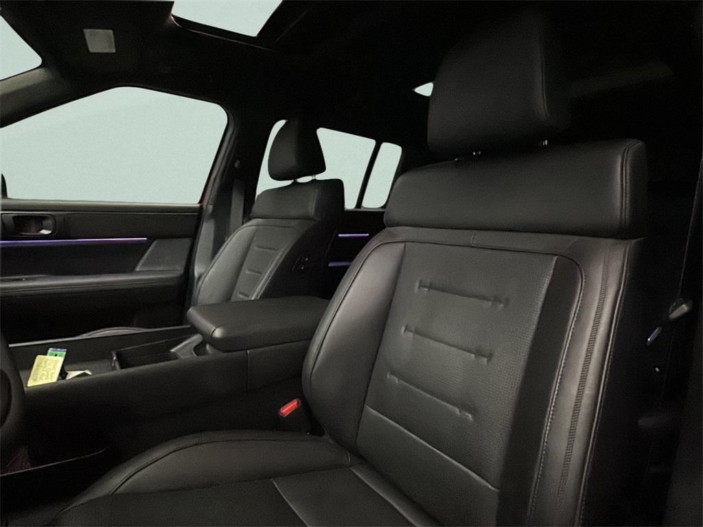 used 2024 Hyundai SANTA FE HEV car, priced at $37,700