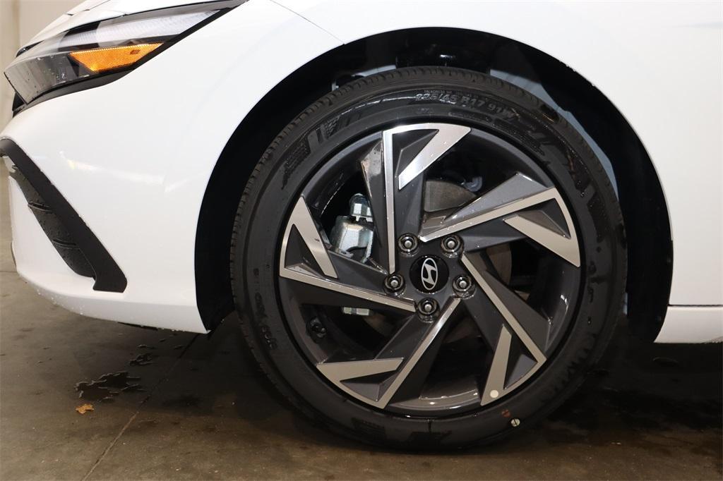 new 2025 Hyundai Elantra car, priced at $22,595