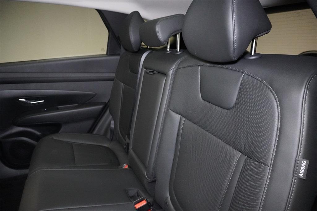 new 2025 Hyundai TUCSON Hybrid car, priced at $33,663