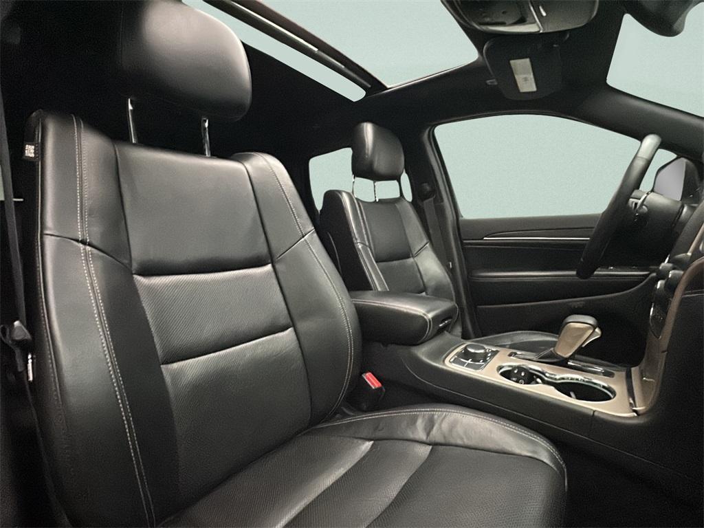 used 2017 Jeep Grand Cherokee car, priced at $18,000