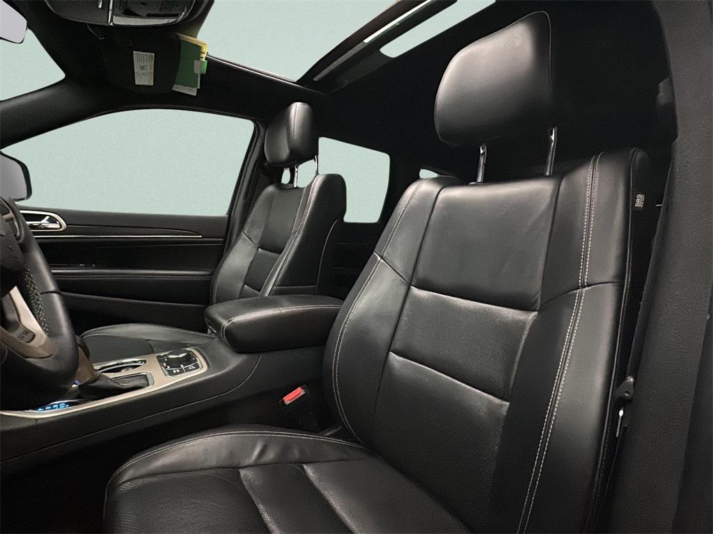 used 2017 Jeep Grand Cherokee car, priced at $18,000