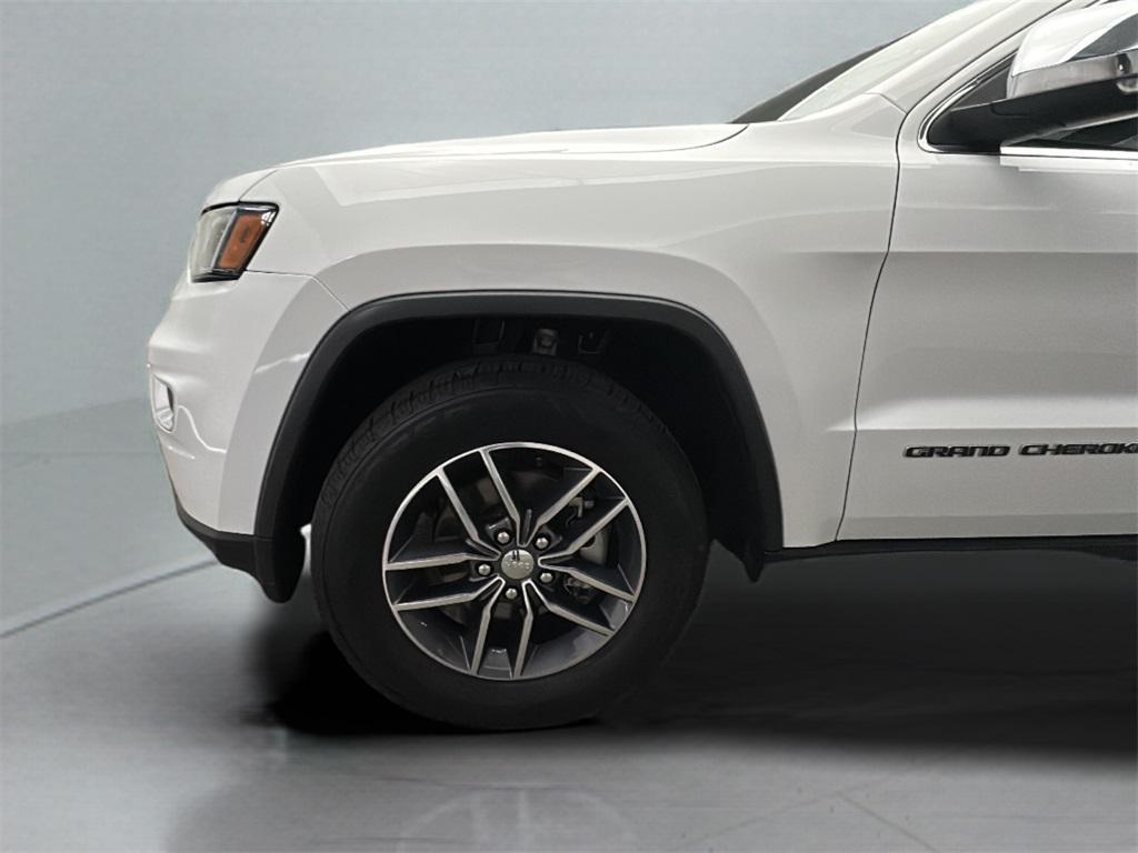 used 2017 Jeep Grand Cherokee car, priced at $18,000