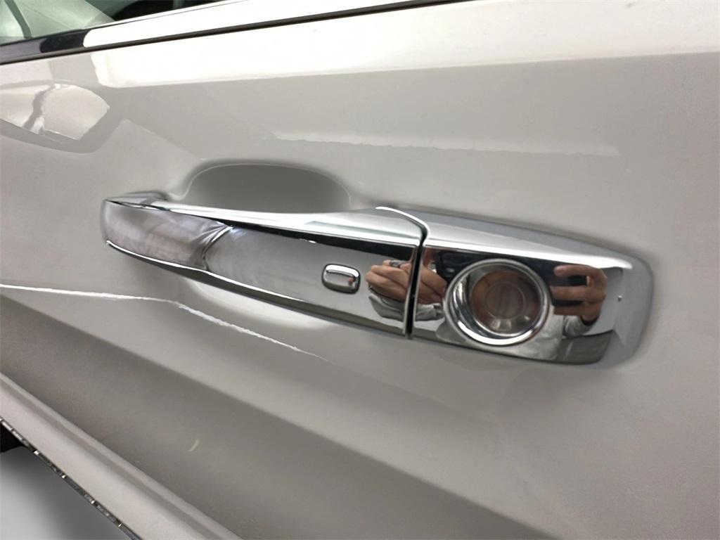 used 2017 Jeep Grand Cherokee car, priced at $18,000