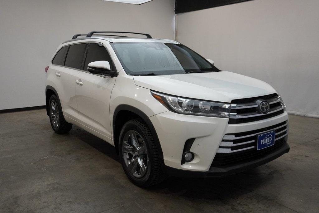 used 2018 Toyota Highlander car, priced at $26,750