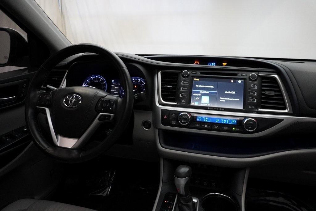 used 2018 Toyota Highlander car, priced at $26,750