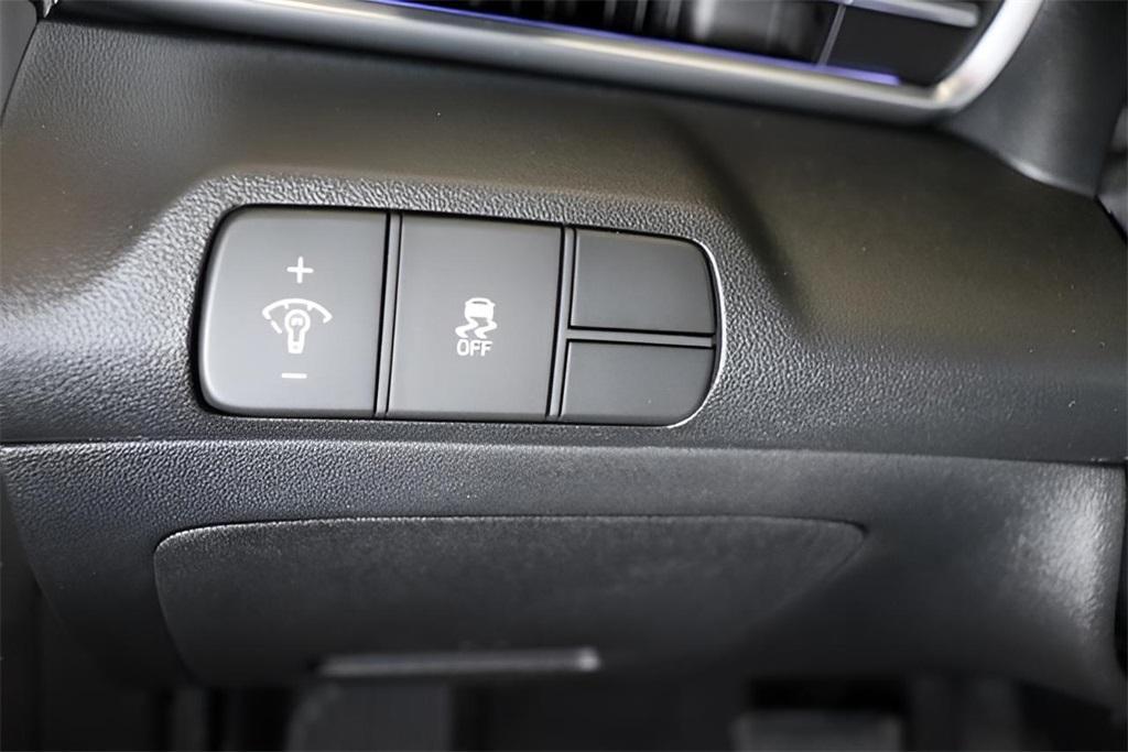 new 2025 Hyundai Elantra car, priced at $25,214