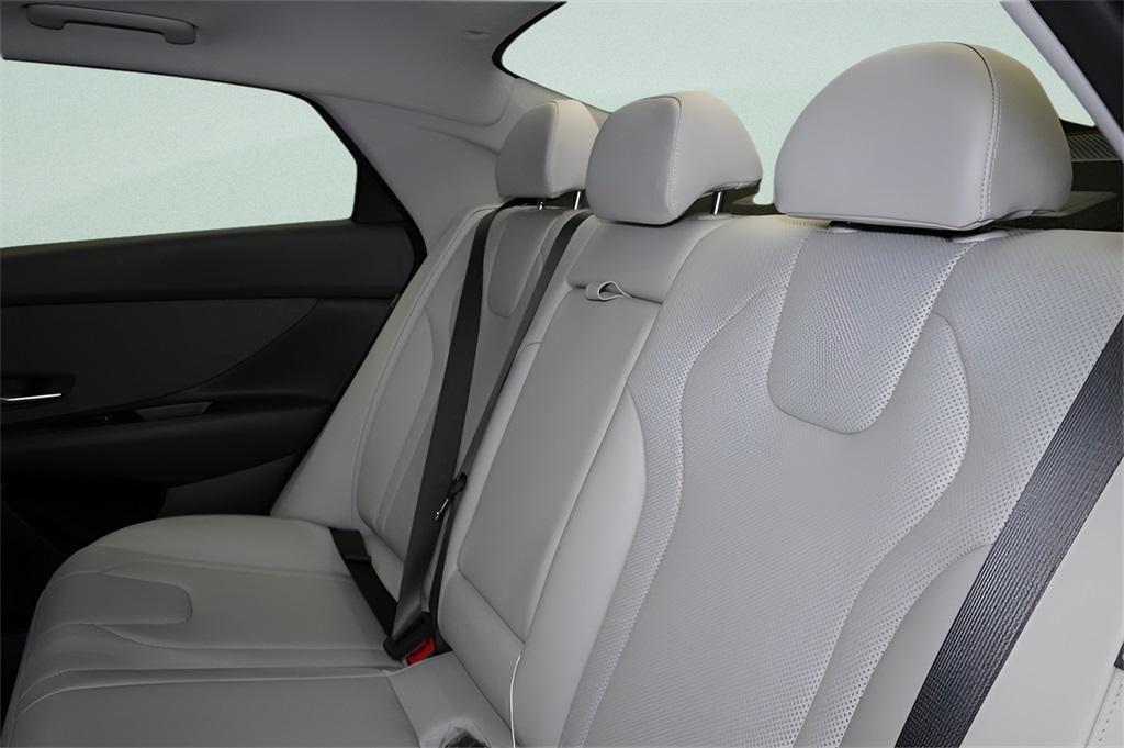 new 2025 Hyundai ELANTRA HEV car, priced at $25,521