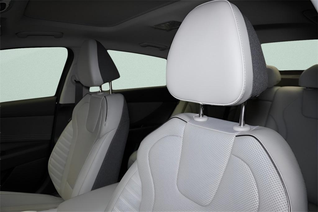 new 2025 Hyundai ELANTRA HEV car, priced at $25,521