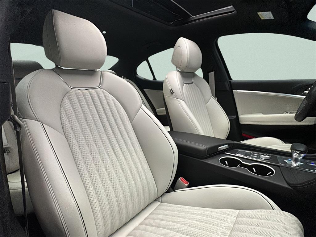 used 2025 Genesis G70 car, priced at $42,000