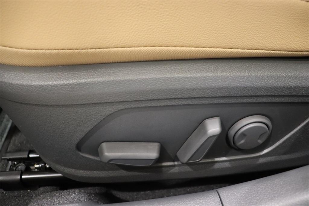 new 2024 Hyundai Sonata Hybrid car, priced at $34,104