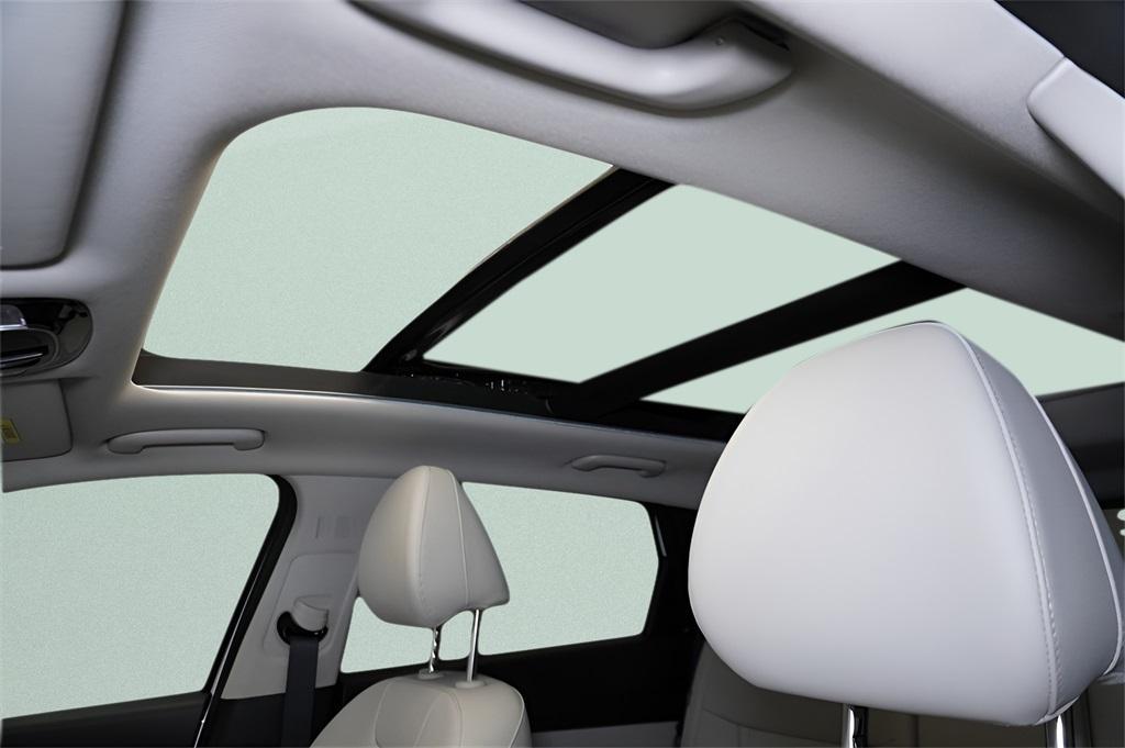 new 2025 Hyundai TUCSON Hybrid car, priced at $34,064