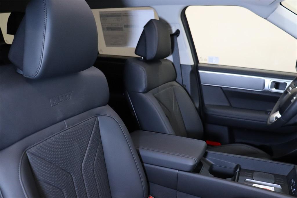 new 2025 Hyundai Santa Fe car, priced at $37,879
