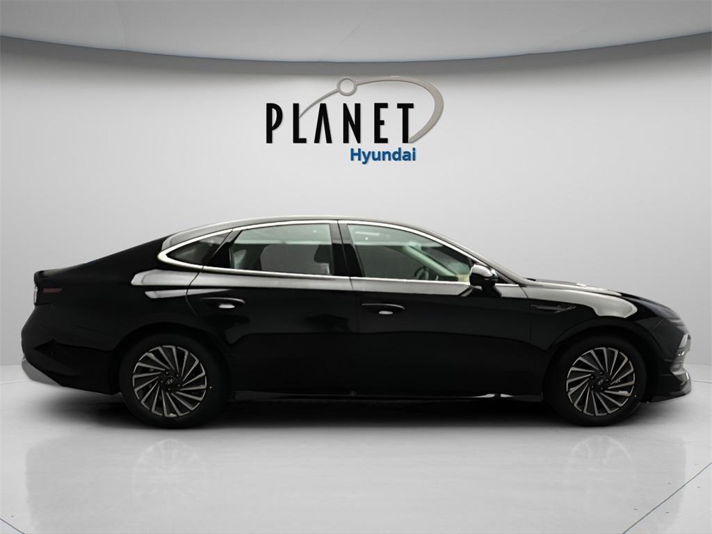 new 2026 Hyundai Sonata Hybrid car, priced at $39,400