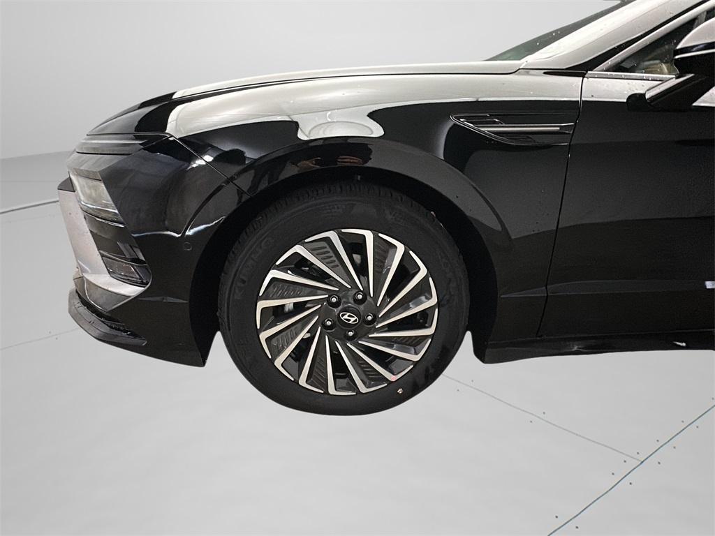 new 2026 Hyundai Sonata Hybrid car, priced at $39,400