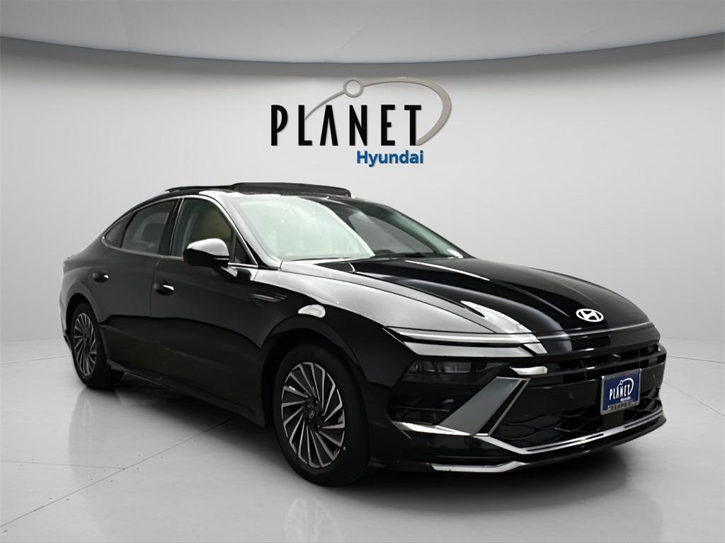 new 2026 Hyundai Sonata Hybrid car, priced at $39,400