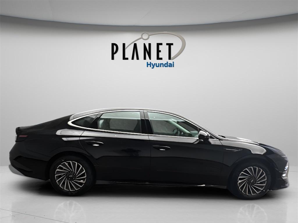 new 2026 Hyundai Sonata Hybrid car, priced at $32,795