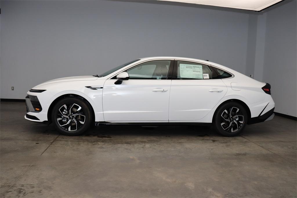 new 2025 Hyundai Sonata car, priced at $30,580