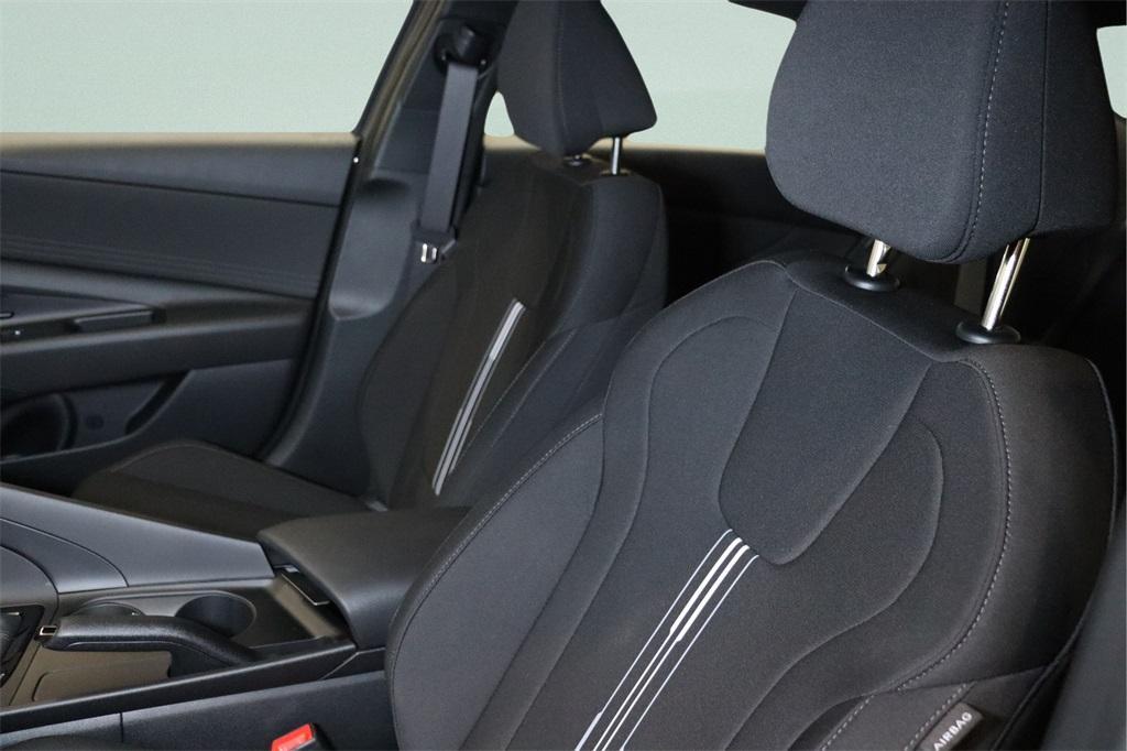 new 2025 Hyundai Elantra car, priced at $23,618
