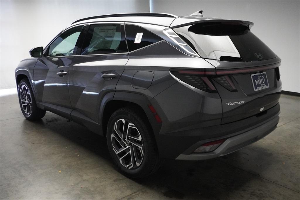 new 2025 Hyundai TUCSON Hybrid car, priced at $42,075