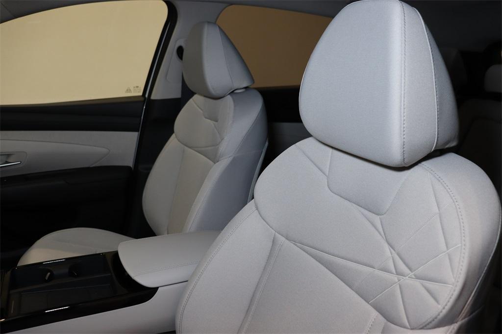 new 2025 Hyundai TUCSON Plug-In Hybrid car, priced at $42,260