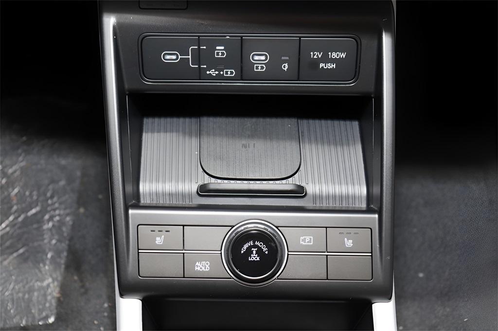 new 2025 Hyundai Kona car, priced at $28,334