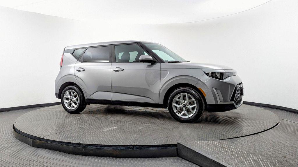 used 2023 Kia Soul car, priced at $12,899