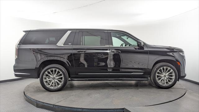 used 2022 Cadillac Escalade ESV car, priced at $59,999