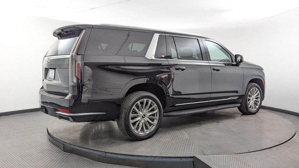 used 2022 Cadillac Escalade ESV car, priced at $56,389