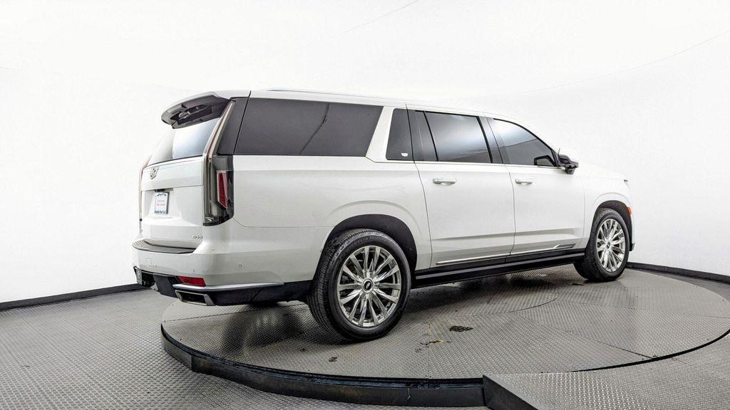 used 2022 Cadillac Escalade ESV car, priced at $54,299